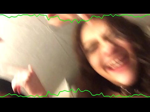 ❤️ שני תחתוני רגש ברונטיות סקסיות נשארות ממזרות, כלבה מוזרה ❌ פורנו איכותי אצלנו ❌❤