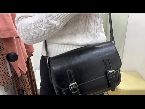 ❤️ אוננות פומבית של הכלבה הצעירה פרלברי עם דילדו בחדר המתאים ❌ פורנו איכותי אצלנו ❌❤