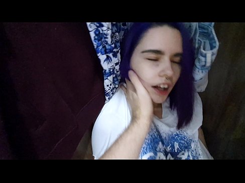 ❤️ מצאתי את אחותי בארון ועזרה לה לגמור ❌ פורנו איכותי אצלנו ❌❤